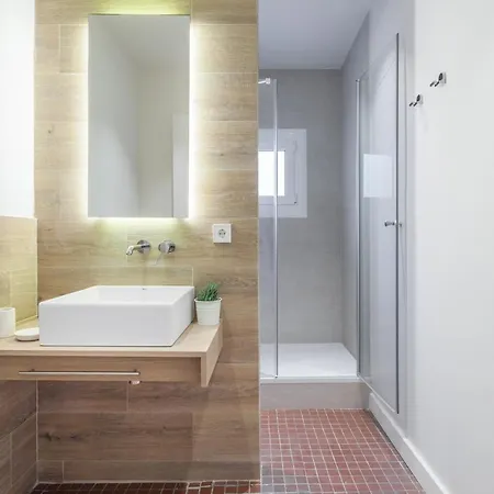 6 dormitorios en Apartamento Modernista en el Corazon de Barcelona Apartamento *