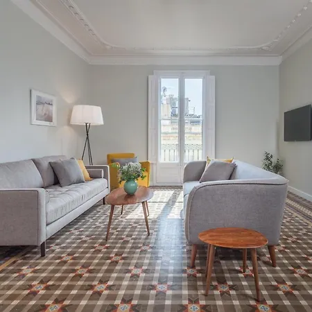 6 En Modernista En El Corazon De * Barcelona