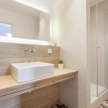 6 En Modernista En El Corazon De Barcelona