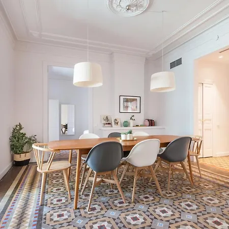 6 En Modernista En El Corazon De Apartment