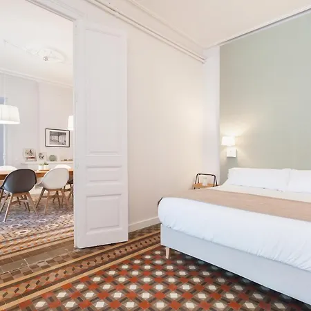 6 En Modernista En El Corazon De Apartment *